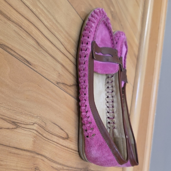 G.H. Bass & Co. Charlotte Fuschia Suede Loafers Size 7.5 - Picture 7 of 9